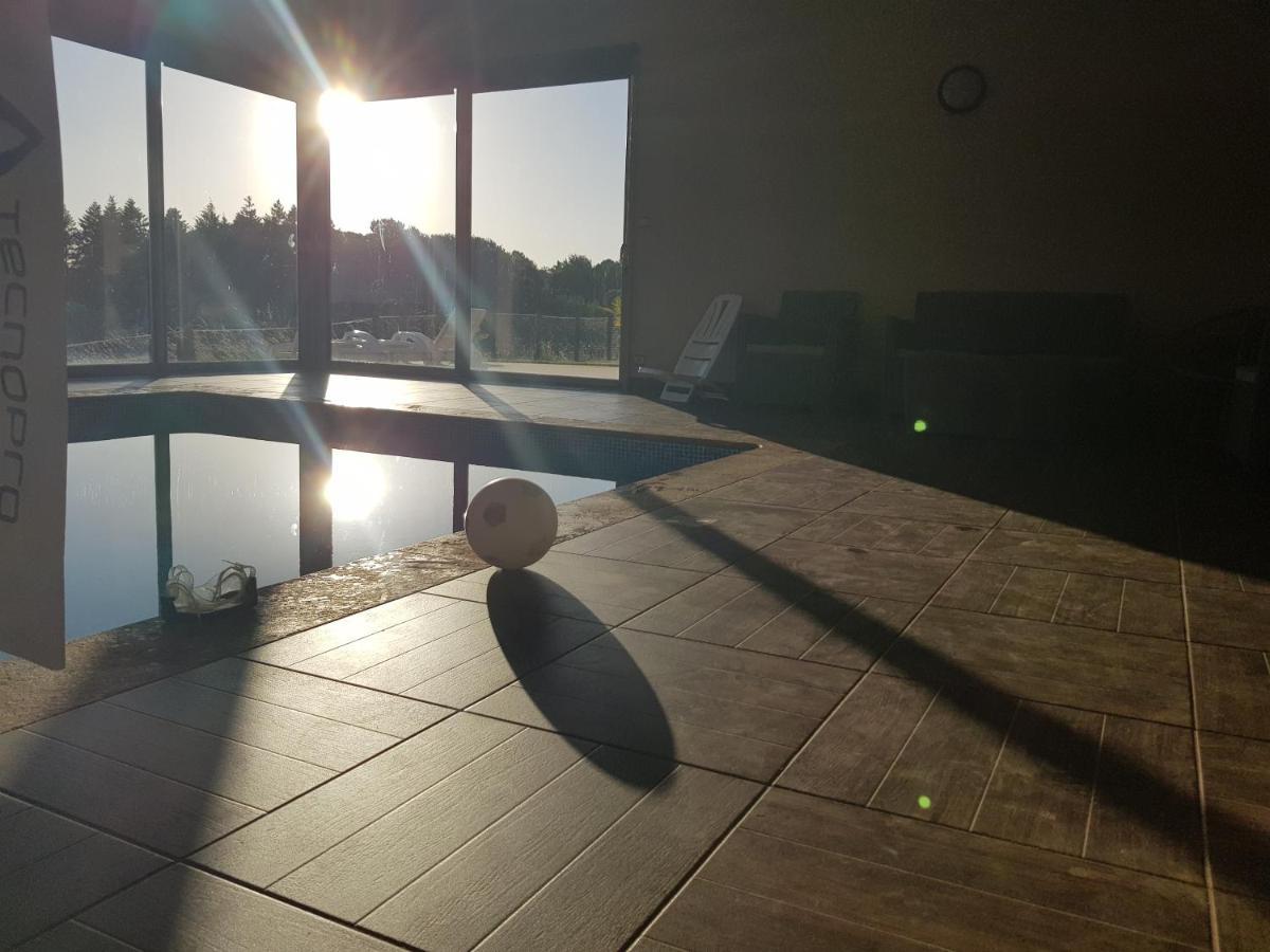 Magnifique Villa Avec Piscine Interieure Saint-Pois Exteriör bild