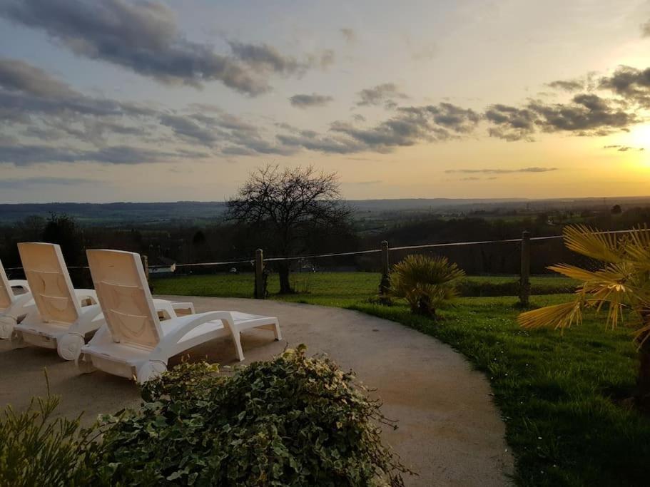 Magnifique Villa Avec Piscine Interieure Saint-Pois Exteriör bild