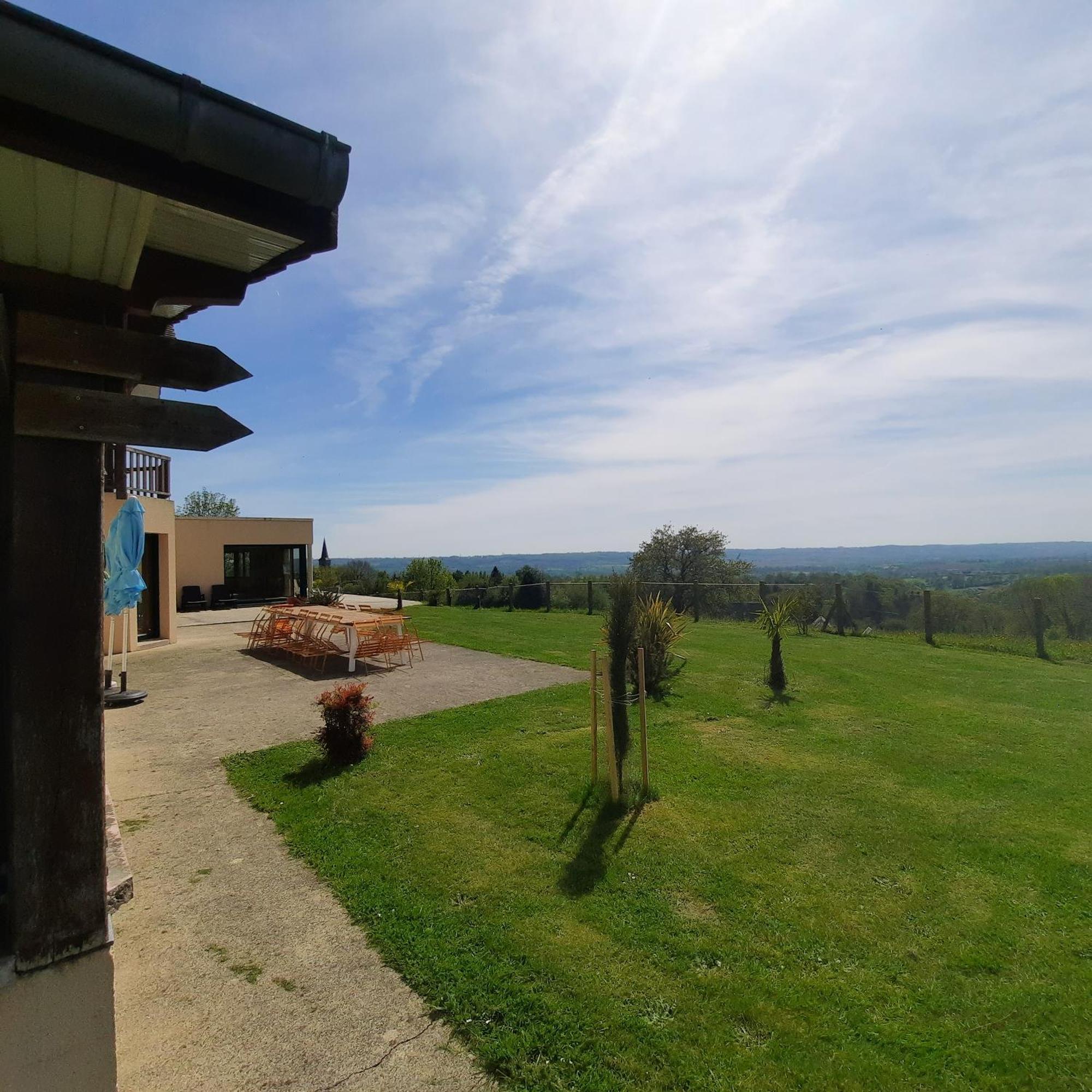 Magnifique Villa Avec Piscine Interieure Saint-Pois Exteriör bild