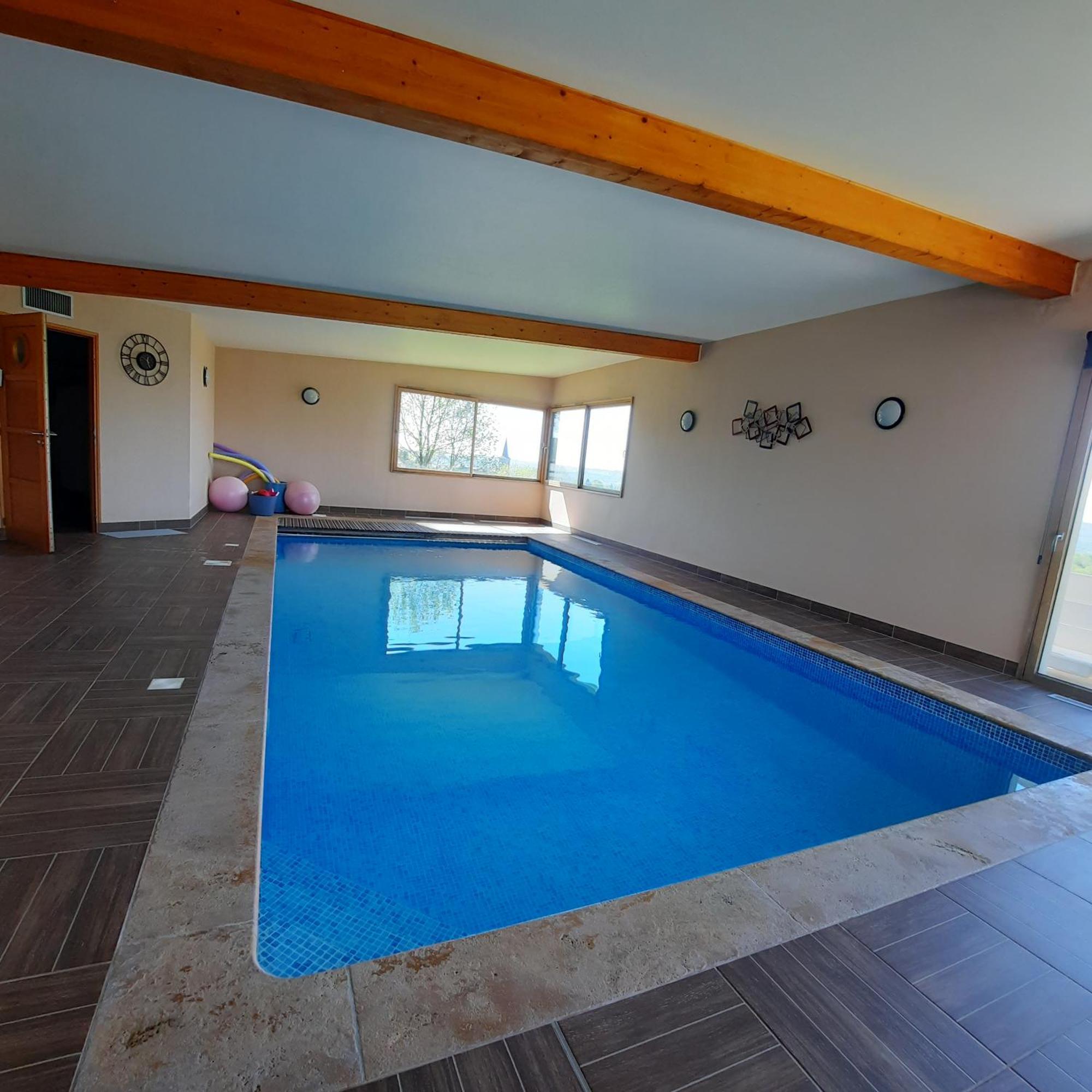Magnifique Villa Avec Piscine Interieure Saint-Pois Exteriör bild
